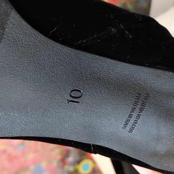 Womens Old Navy Black Velvet Ankle Boots - Picture 8 of 9